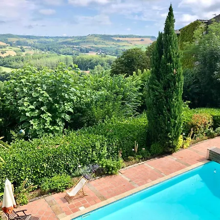 Le Chevalier Noir Bed & Breakfast 4*