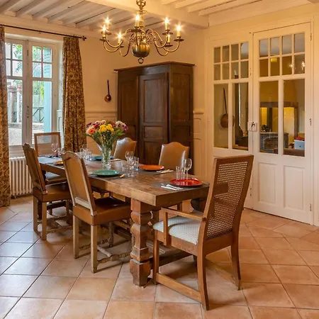 Le Chevalier Noir 4*