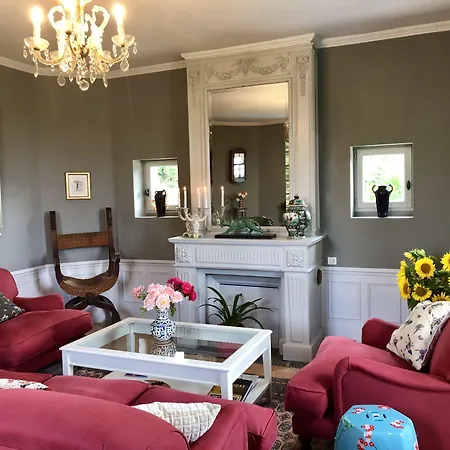 Le Chevalier Noir Bed & Breakfast 4*