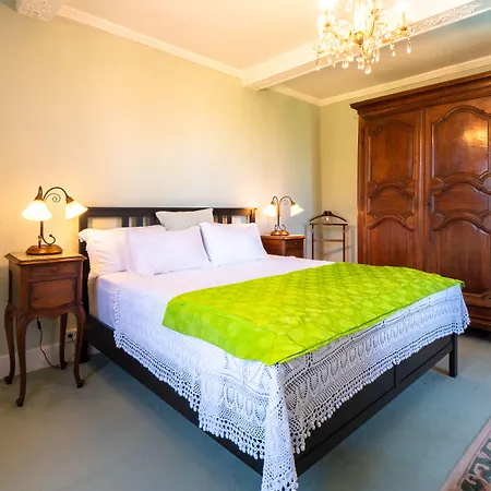 Le Chevalier Noir Bed & Breakfast