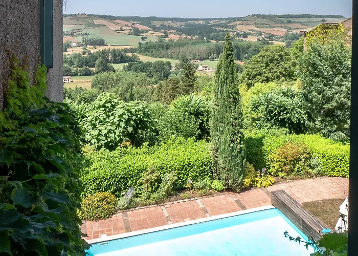 Le Chevalier Noir Frühstückspension 4*